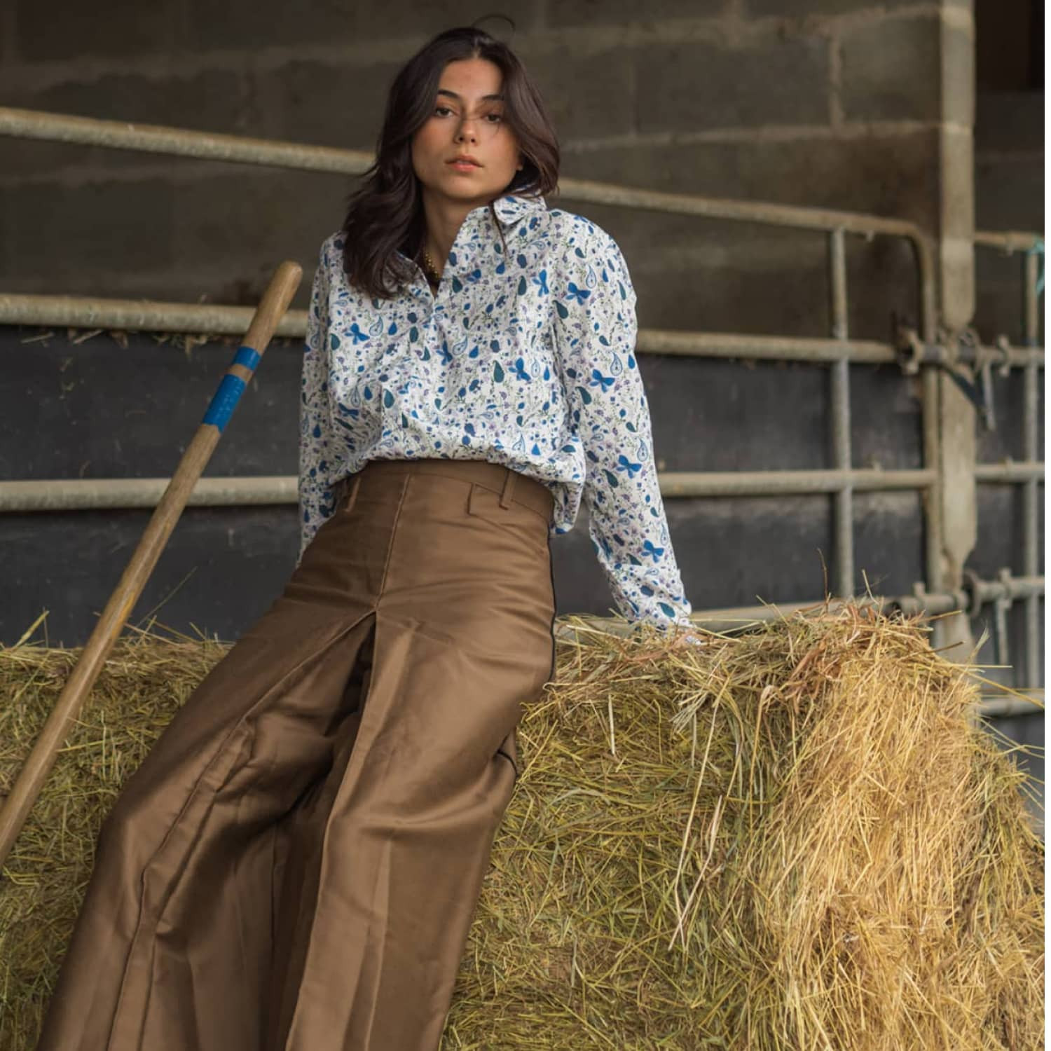Traditional Camargue gardian culotte skirt - Vincent et Mireille